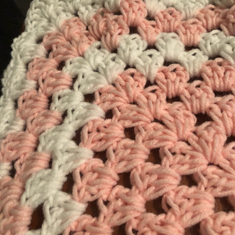 Knitted blanket - Picture 2 of 5